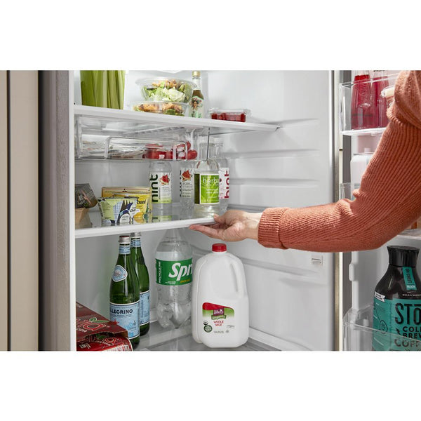 Whirlpool 16.3-cu ft Counter-Depth Top-Freezer Refrigerator ( Black )