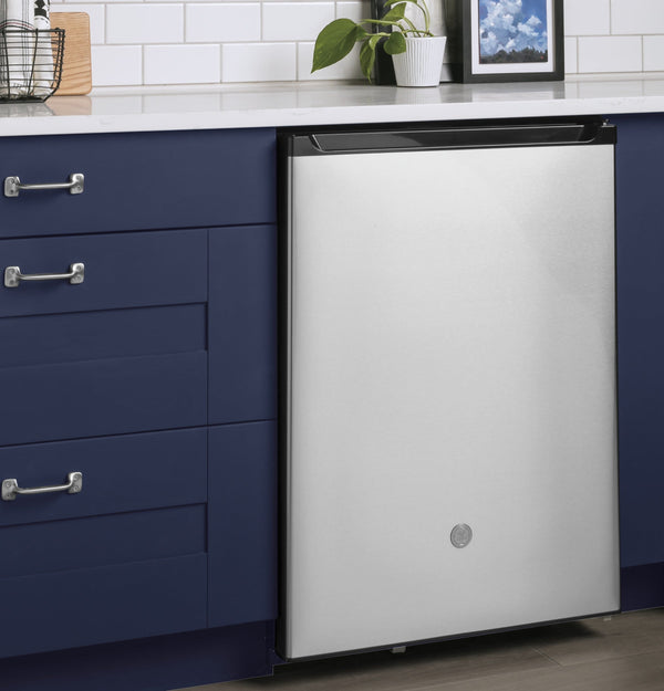 GE 5.6-cu ft Built-In Mini Fridge with Freezer ( Stainless steel ) ENERGY STAR