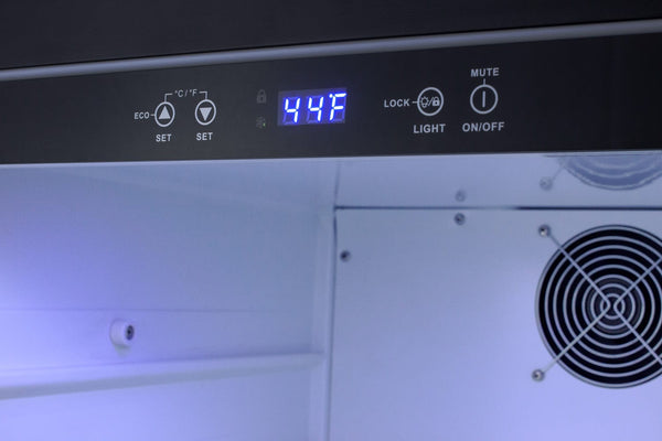Summit Appliance 4.2-cu ft Built-In Mini Fridge ( Stainless steel door and black cabinet )