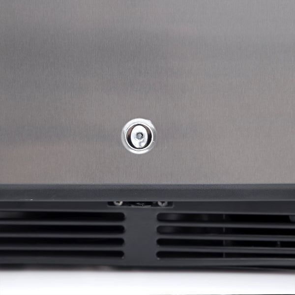 Avanti 5.2-cu ft Mini Fridge ( Stainless Steel ) ENERGY STAR