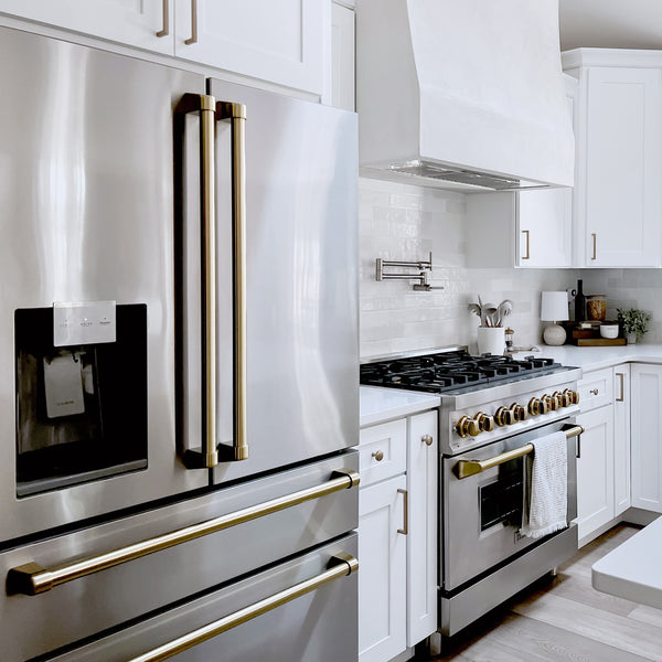ZLINE KITCHEN & BATH Counter-Depth Autograph Edition 21.6-cu ft 4 -Door French Door Refrigerator with Ice Maker with Water Dispenser ( Fingerprint Resistant Stainless Steel with Champagne Bronze accent Handles ) ENERGY STAR Certified