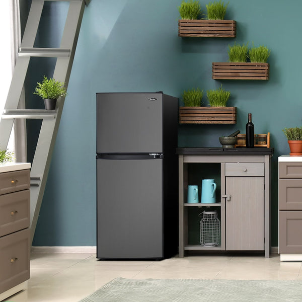 Danby 4.7-cu ft Mini Fridge with Freezer ( Black Stainless ) ENERGY STAR