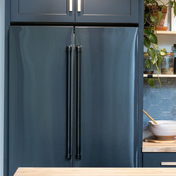 ZLINE KITCHEN & BATH Counter-Depth 22.5-cu ft 4 -Door French Door Refrigerator with Ice Maker ( Fingerprint Resistant Black Stainless Steel ) ENERGY STAR Certified