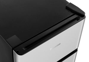 Hisense 3.1-cu ft Mini Fridge with Freezer ( Silver ) ENERGY STAR