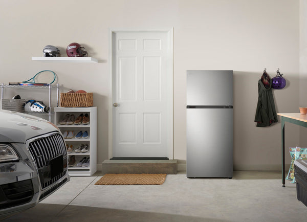 LG 17.5-cu ft Top-Freezer Refrigerator ( PrintProof Stainless Steel ) Garage Ready ENERGY STAR Certified