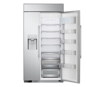 LG STUDIO 25.6-cu ft Counter-Depth Side-by-Side Refrigerator Built-In Smart Compatible with Ice Maker ,Water and Ice Dispenser ( Stainless Steel )