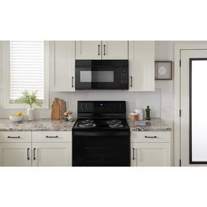 Amana 18.2-cu ft Top-Freezer Refrigerator & Electric Range Suit in Black