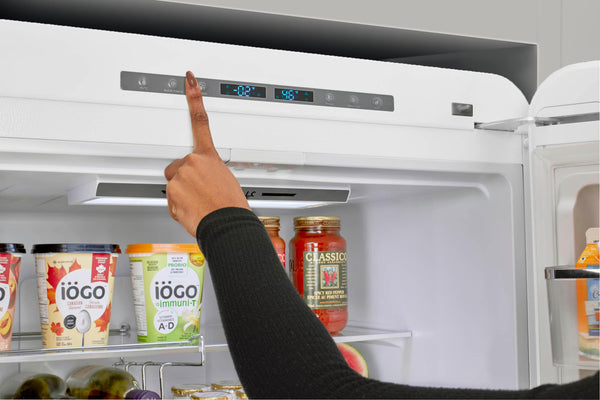 UNIQUE Classic Retro 17.7-cu ft Counter-Depth Bottom-Freezer Refrigerator with Ice Maker ( Marshmallow White ) ENERGY STAR Certified